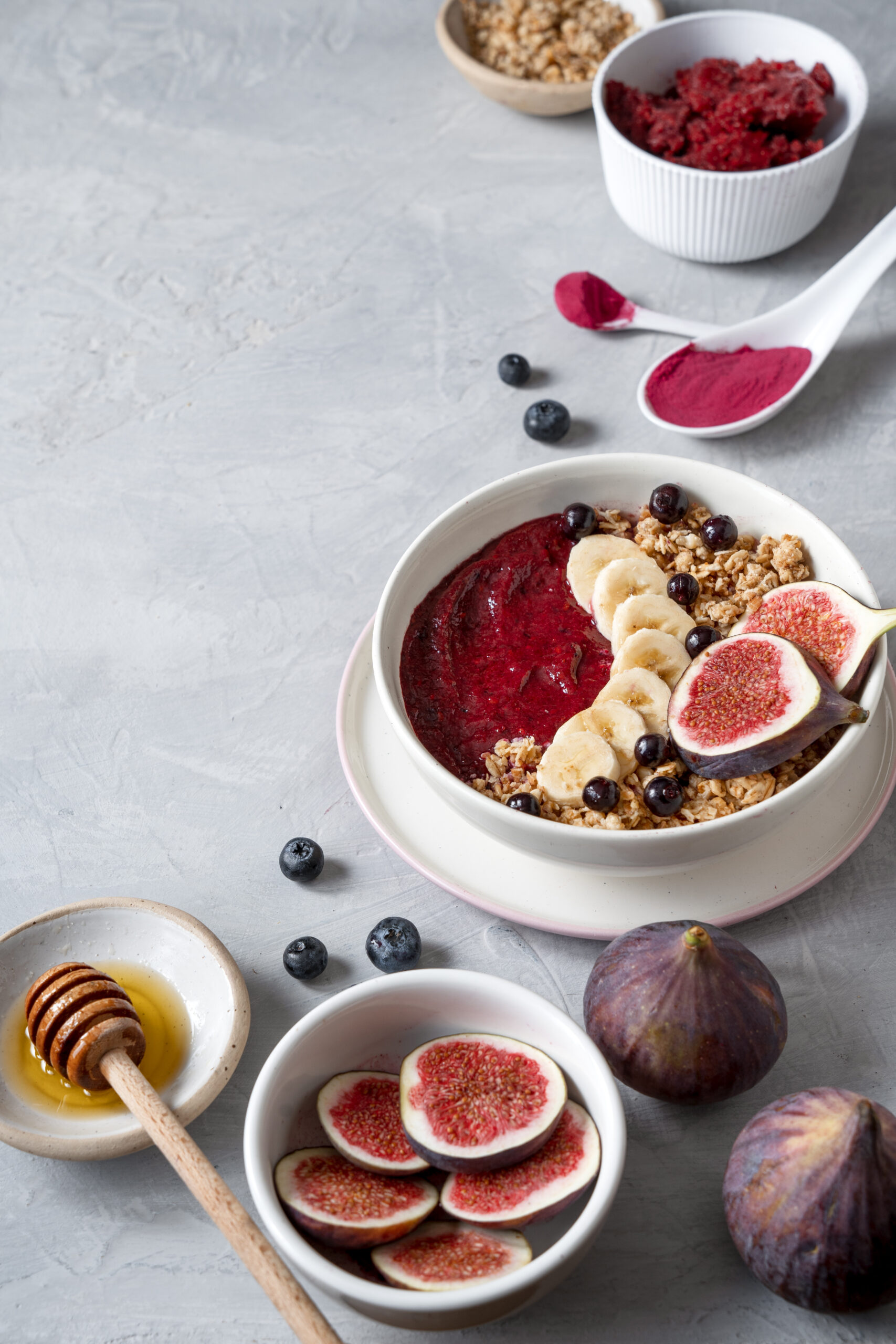 still-life-with-cup-brazilian-acai-dessert